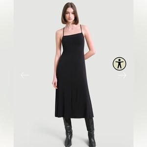 MODERN CITIZEN • NWOT Liliana Cupro Lace Up Back Dress in medium